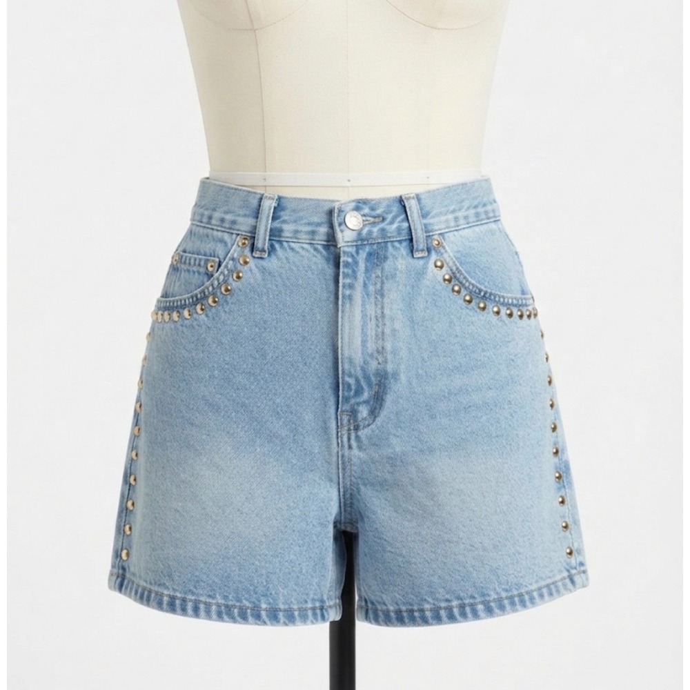 Vtg Y2K Newport News Jeanology Studded Denim Mom Shorts 10 Cotton
Western Grunge